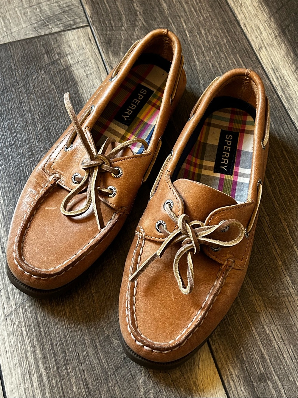 Sperry Women’s Classic Tan Leather Boat Shoes